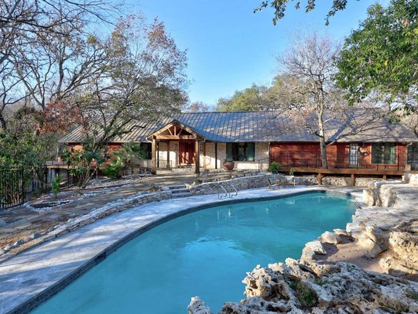 700 Winsted LN , Austin, TX 78703
