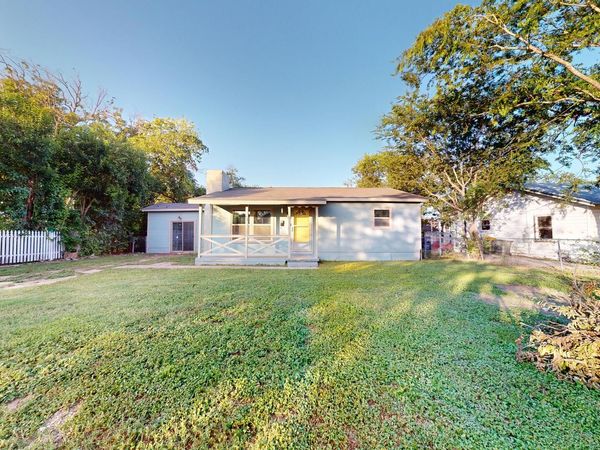 407 1ST ST, Schertz, TX 78154