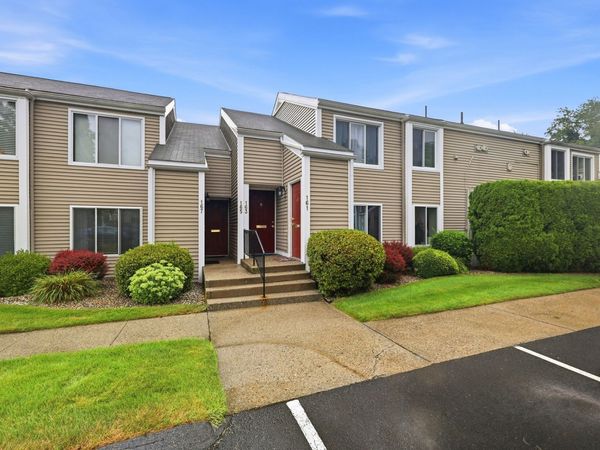 161 Nassau Dr, Unit 161, Springfield, MA 01129