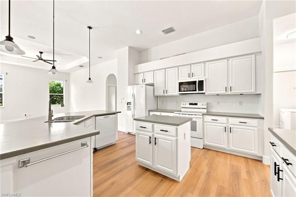 14810 Fripp Island Ct, Naples, FL 34119 Photo