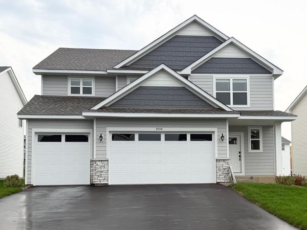 8908 Periwinkle Boulevard, Woodbury, MN 55129