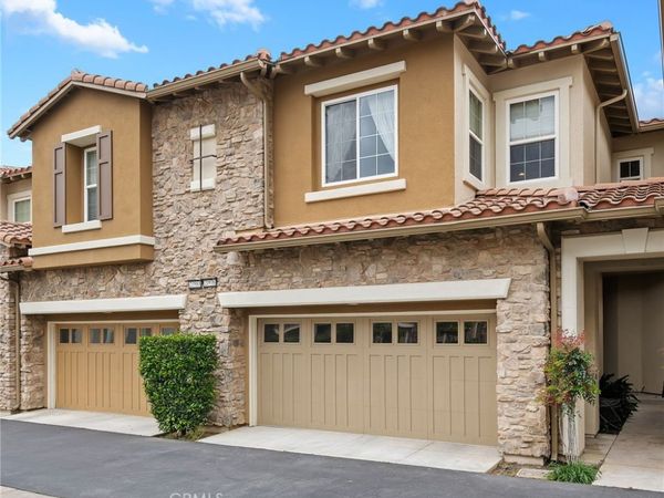 21976 Cortina, Chatsworth, CA 91311