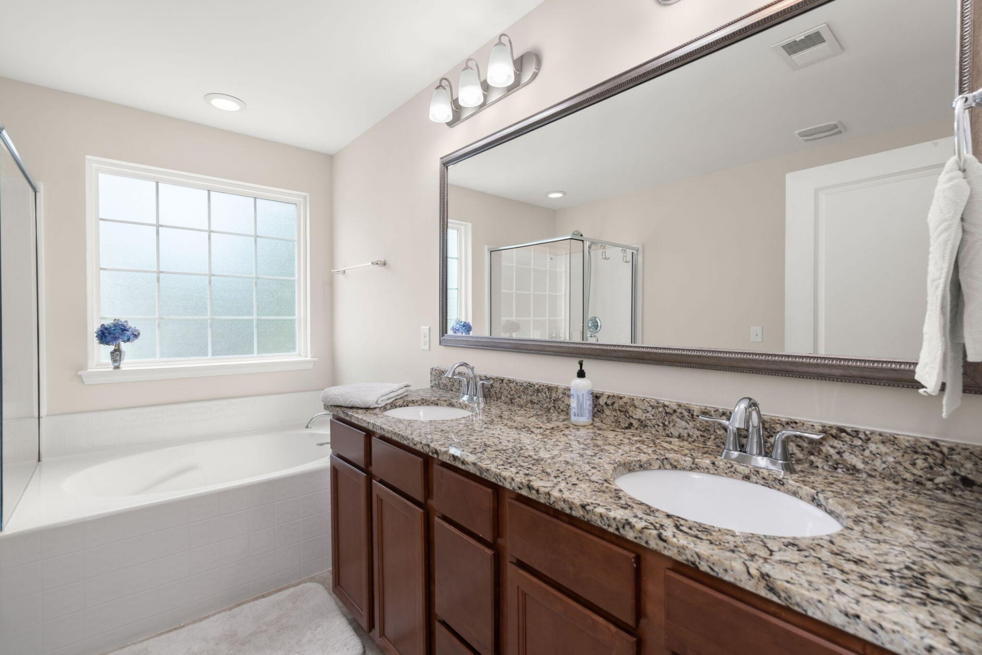 1539 Innkeeper Lane Photo 30