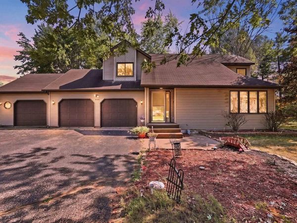1007 W 3RD STREET, Nekoosa, WI 54457