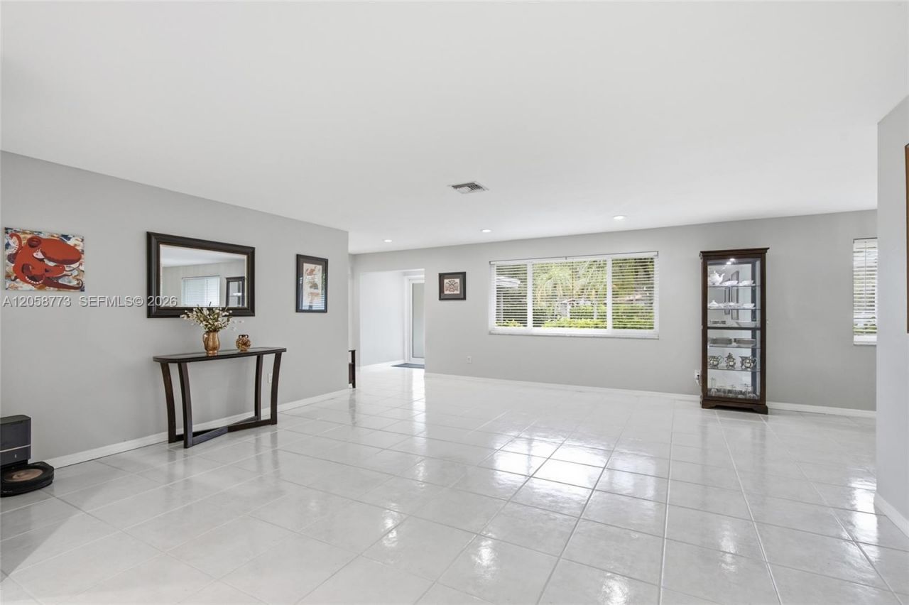15845 SW 87th Ave, Palmetto Bay, FL 33157 Photo