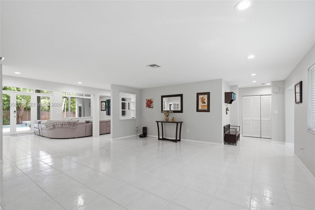 15845 SW 87th Ave, Palmetto Bay, FL 33157 Photo