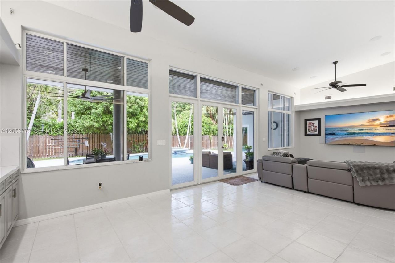 15845 SW 87th Ave, Palmetto Bay, FL 33157 Photo