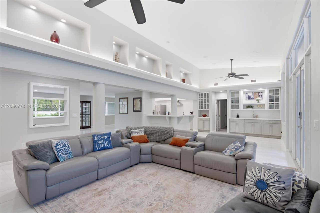 15845 SW 87th Ave, Palmetto Bay, FL 33157 Photo