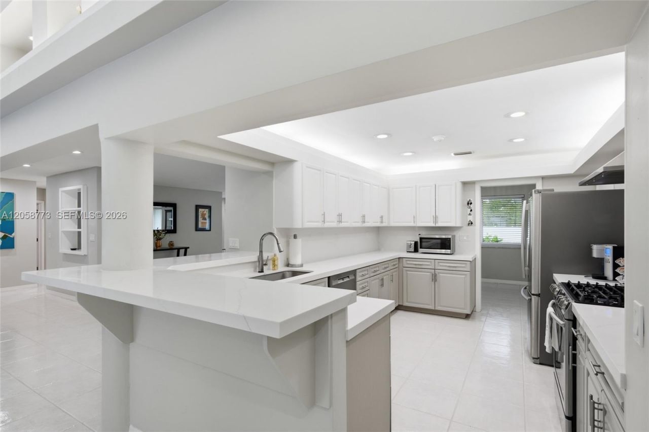 15845 SW 87th Ave, Palmetto Bay, FL 33157 Photo