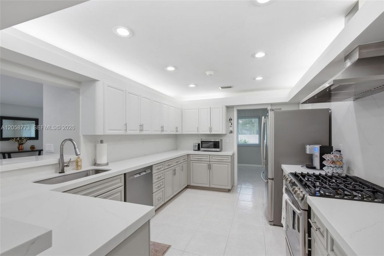 15845 SW 87th Ave, Palmetto Bay, FL 33157 Photo