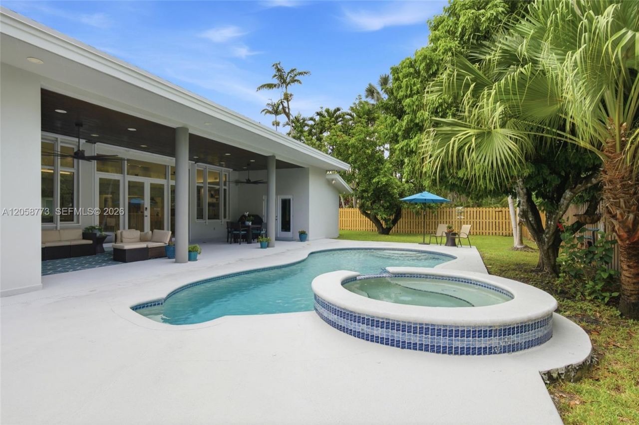 15845 SW 87th Ave, Palmetto Bay, FL 33157 Photo