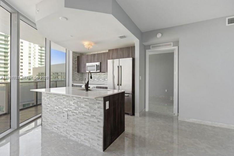 488 NE 18th St, Unit 3801, Miami, FL 33132 Photo