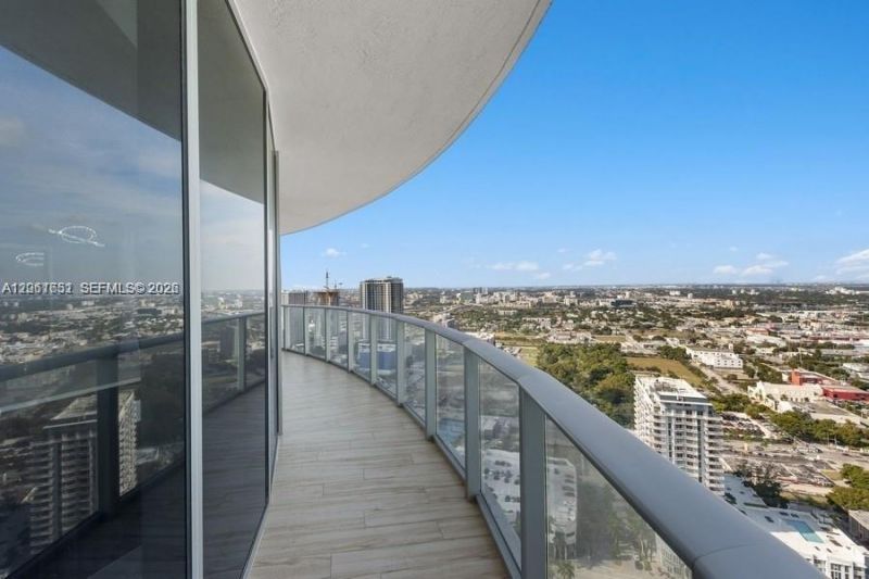 488 NE 18th St, Unit 3801, Miami, FL 33132 Photo