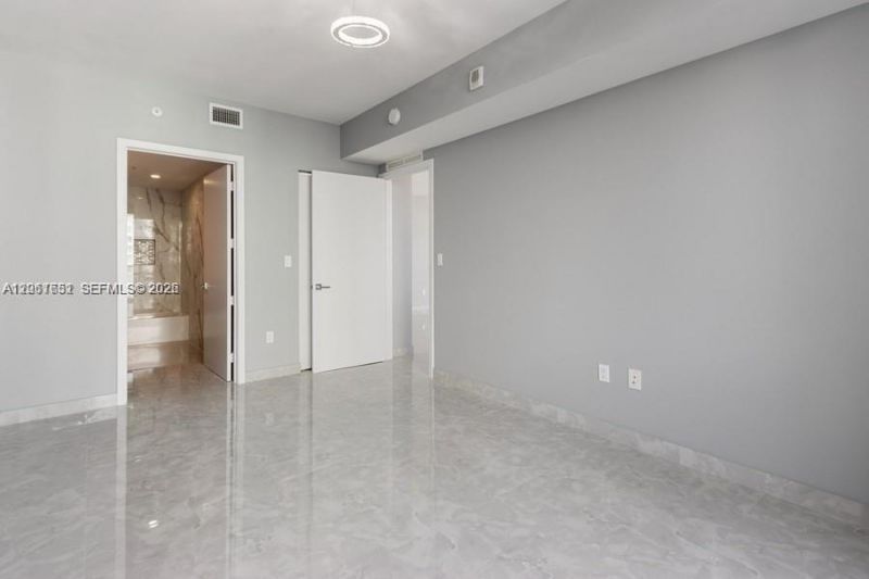 488 NE 18th St, Unit 3801, Miami, FL 33132 Photo