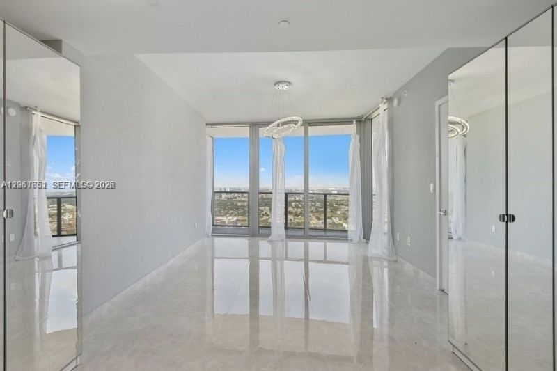 488 NE 18th St, Unit 3801, Miami, FL 33132 Photo