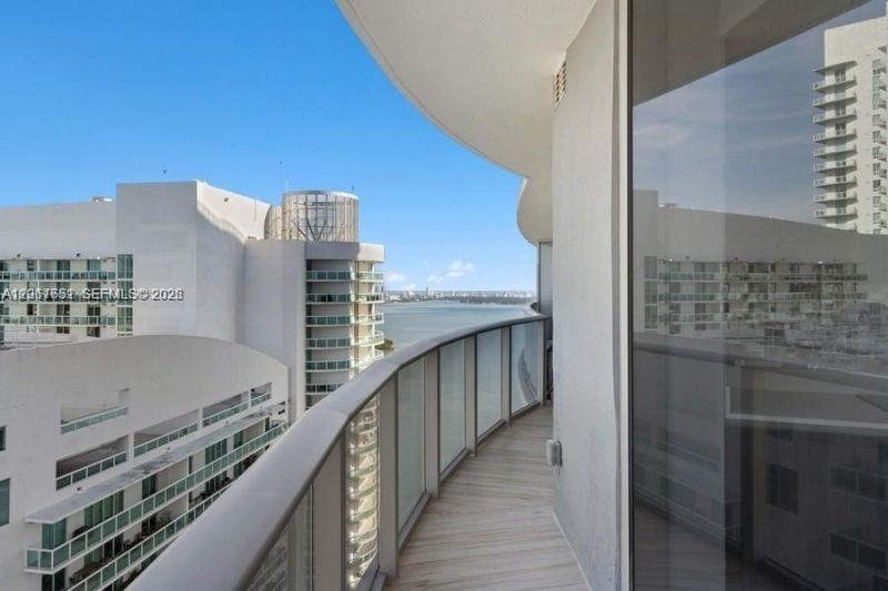 488 NE 18th St, Unit 3801, Miami, FL 33132 Photo