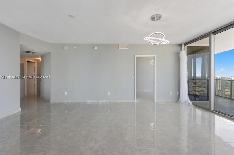 488 NE 18th St, Unit 3801, Miami, FL 33132 Photo