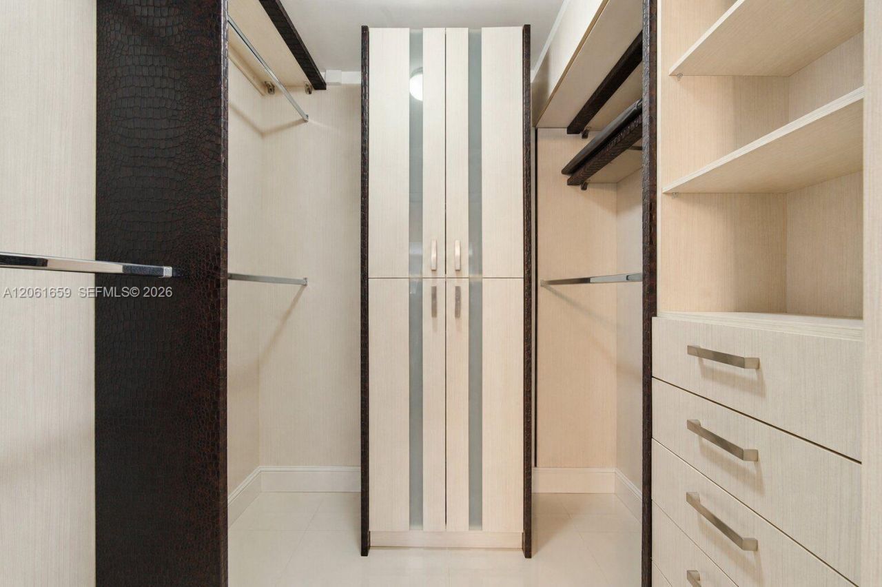 9801 Collins Ave , Unit 10V, Bal Harbour, FL 33154 Photo