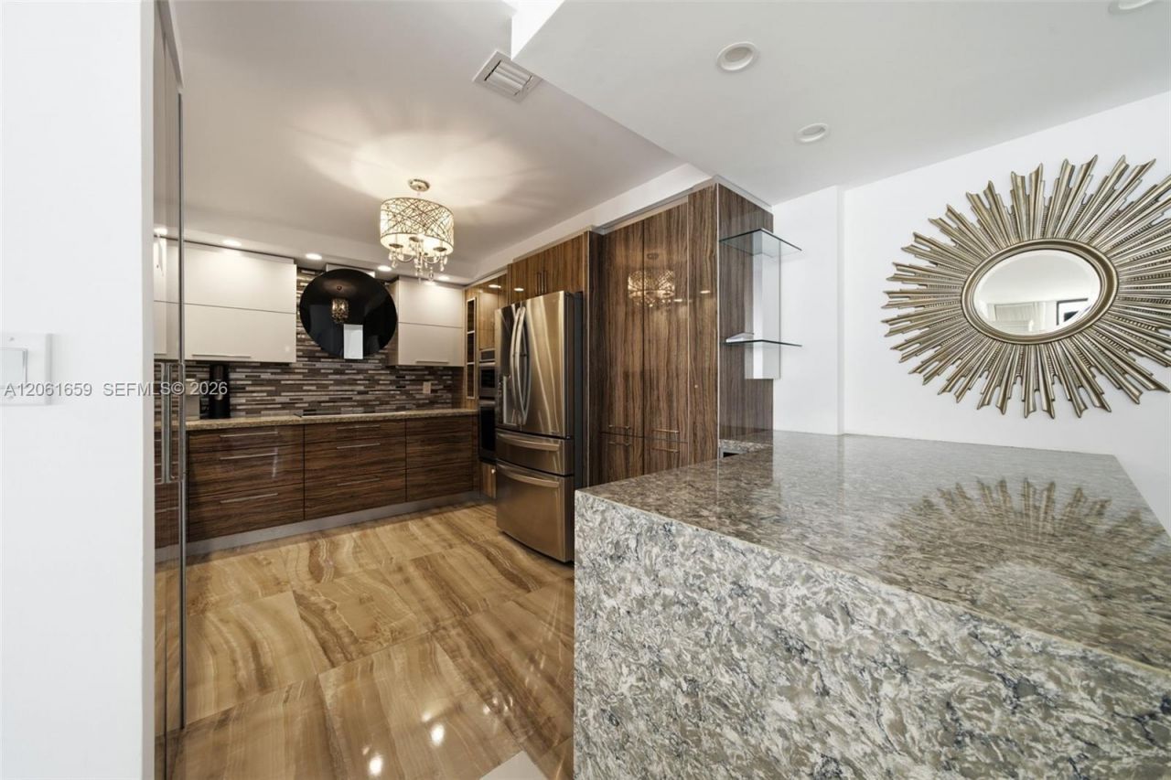 9801 Collins Ave , Unit 10V, Bal Harbour, FL 33154 Photo