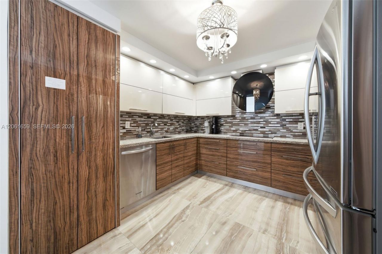 9801 Collins Ave , Unit 10V, Bal Harbour, FL 33154 Photo