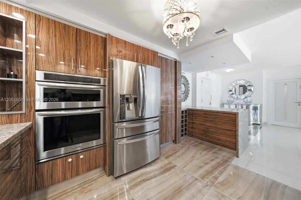 9801 Collins Ave , Unit 10V, Bal Harbour, FL 33154 Photo