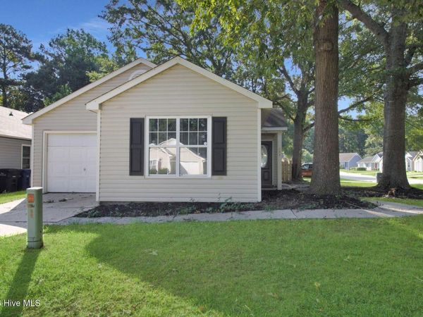 500 Saint George Cove, Jacksonville, NC 28546