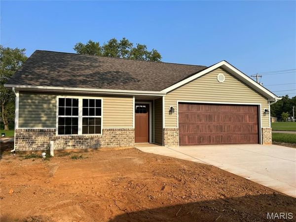 831 Bell Drive , Farmington, MO 63640