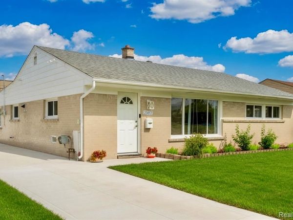 25452 Miracle Drive , Madison Heights, MI 48071