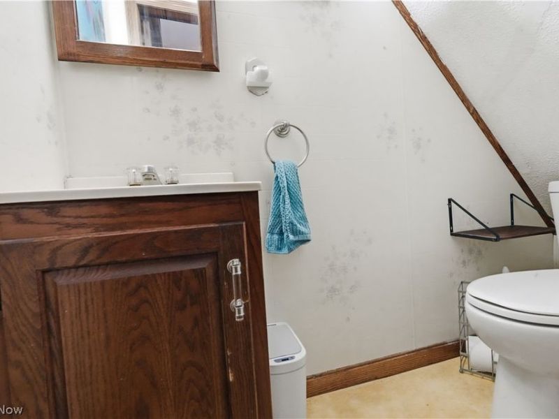 127 E High Street, Fostoria, OH 44830 Photo 14