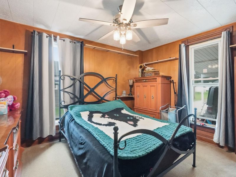 127 E High Street , Fostoria, OH 44830 Photo 12
