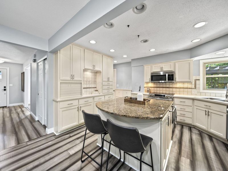 886 Thirlwall Court, Westerville, OH 43081 Photo 13