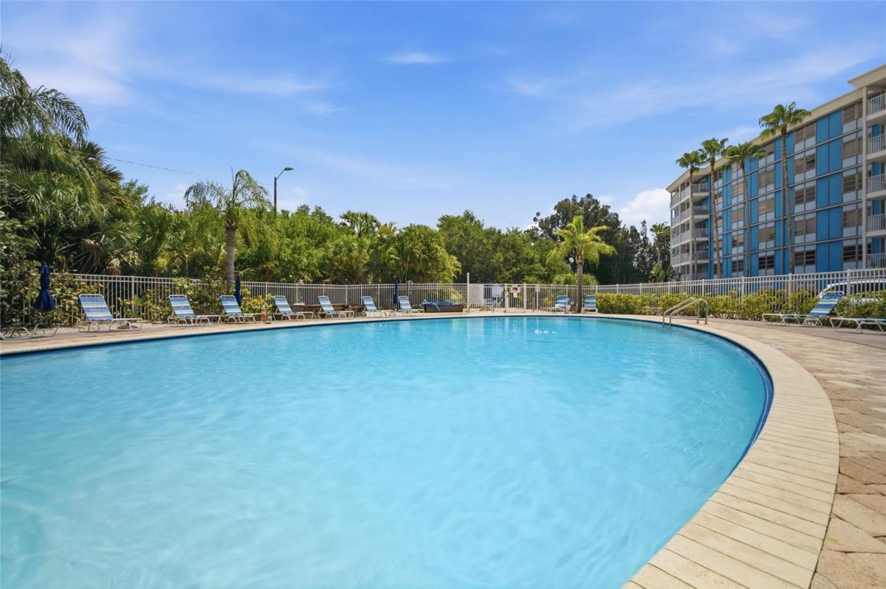 3315 58th Avenue S, Unit 414, Saint Petersburg, FL 33712 Photo