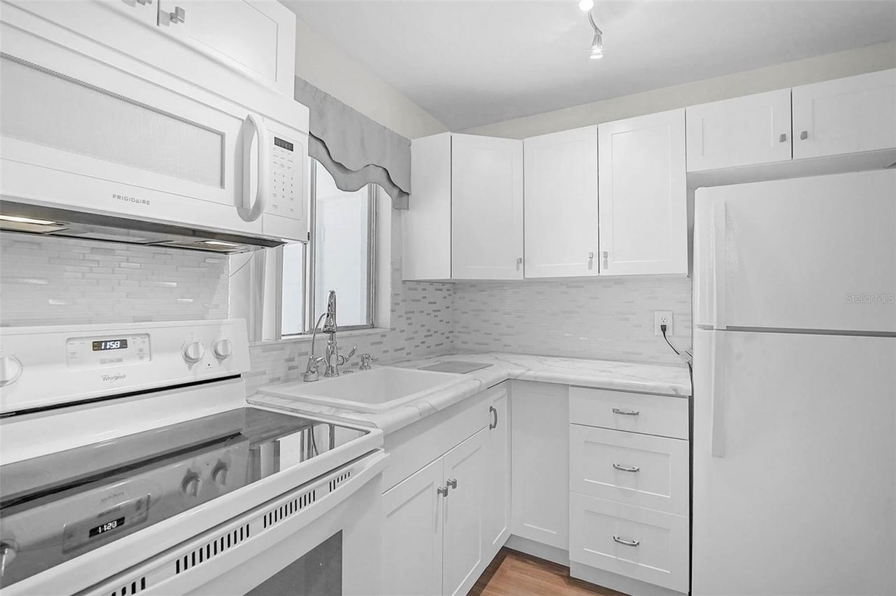 5940 Easy Street, Unit K31, Bradenton, FL 34207 Photo