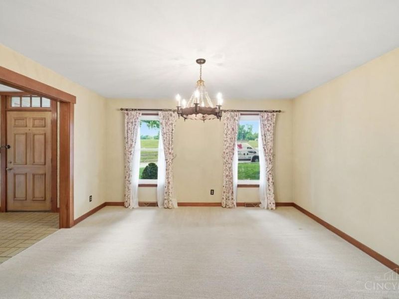 113 Dorset Drive, Middletown, OH 45044 Photo 11