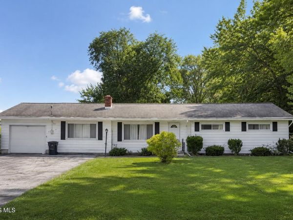 1430 Clough Street , Bowling Green, OH 43402