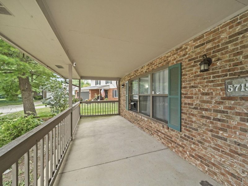 5715 Blinnton Place , Columbus, OH 43235 Photo 4