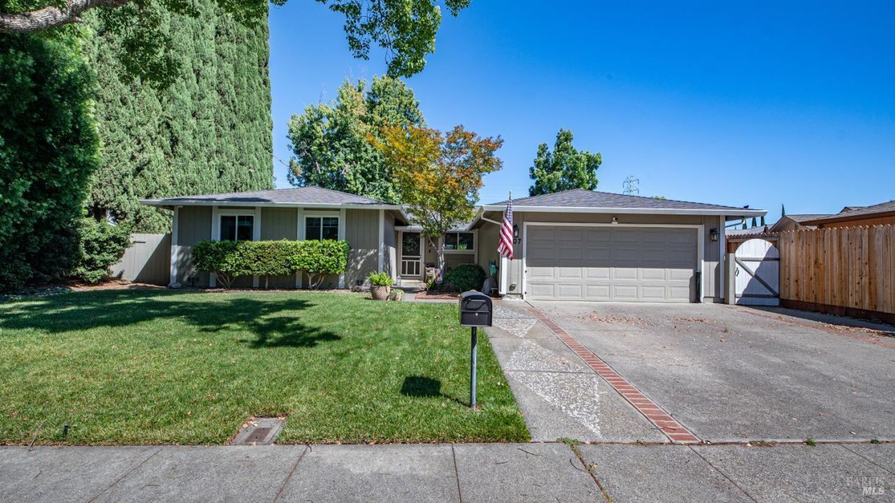 107 Cheyenne Drive, Vacaville, CA 95688 Main Photo