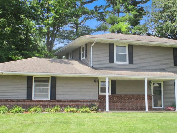 427 N CHICAGO Avenue, Williamsfield, IL 61489