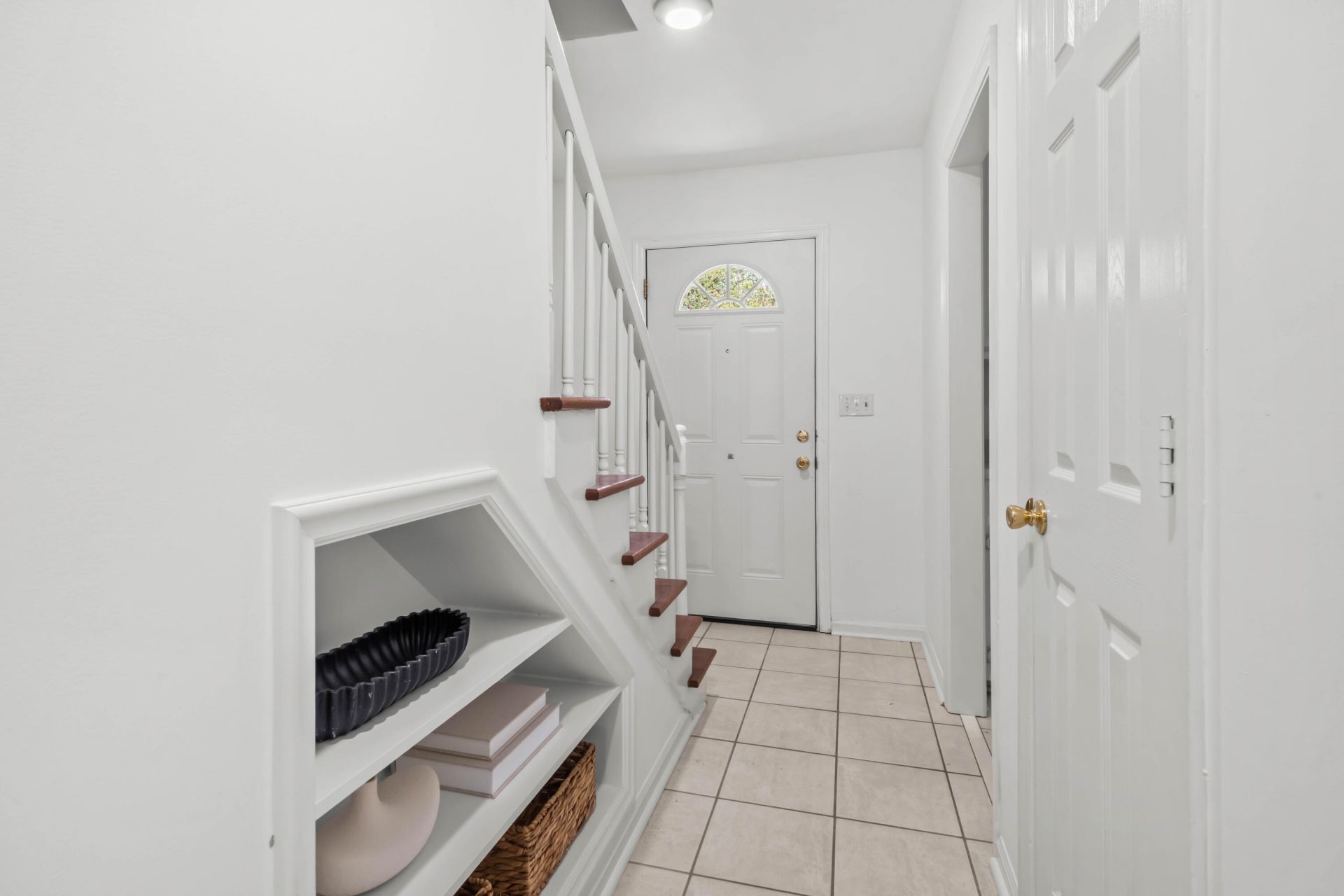 725 Williamson Drive Photo 8