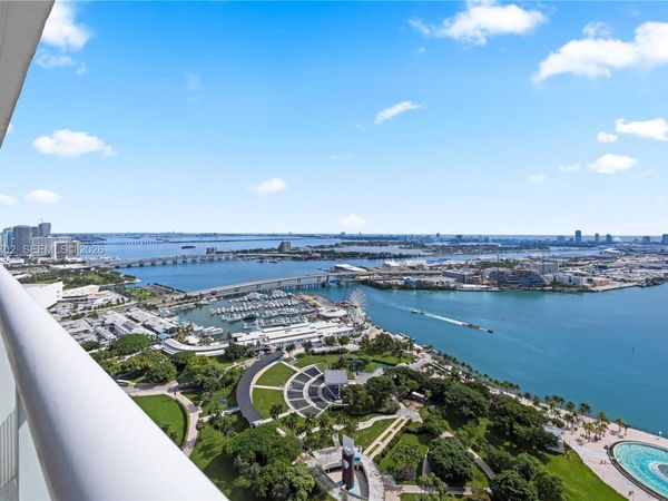 50 Biscayne Blvd , Unit 4706, Miami, FL 33132