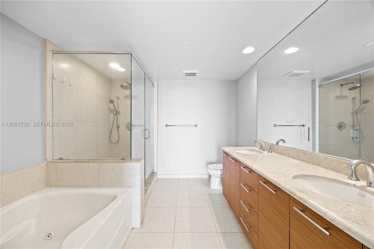 50 Biscayne Blvd , Unit 4706, Miami, FL 33132 Photo