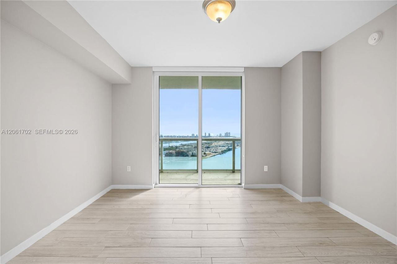 50 Biscayne Blvd , Unit 4706, Miami, FL 33132 Photo