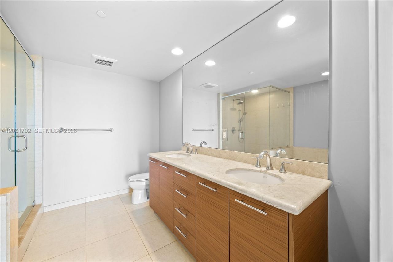 50 Biscayne Blvd , Unit 4706, Miami, FL 33132 Photo