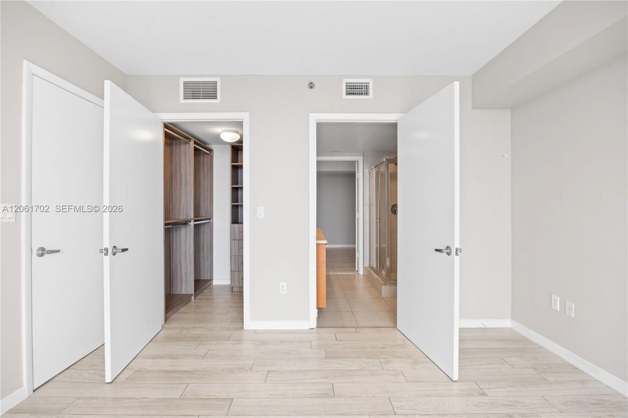 50 Biscayne Blvd , Unit 4706, Miami, FL 33132 Photo