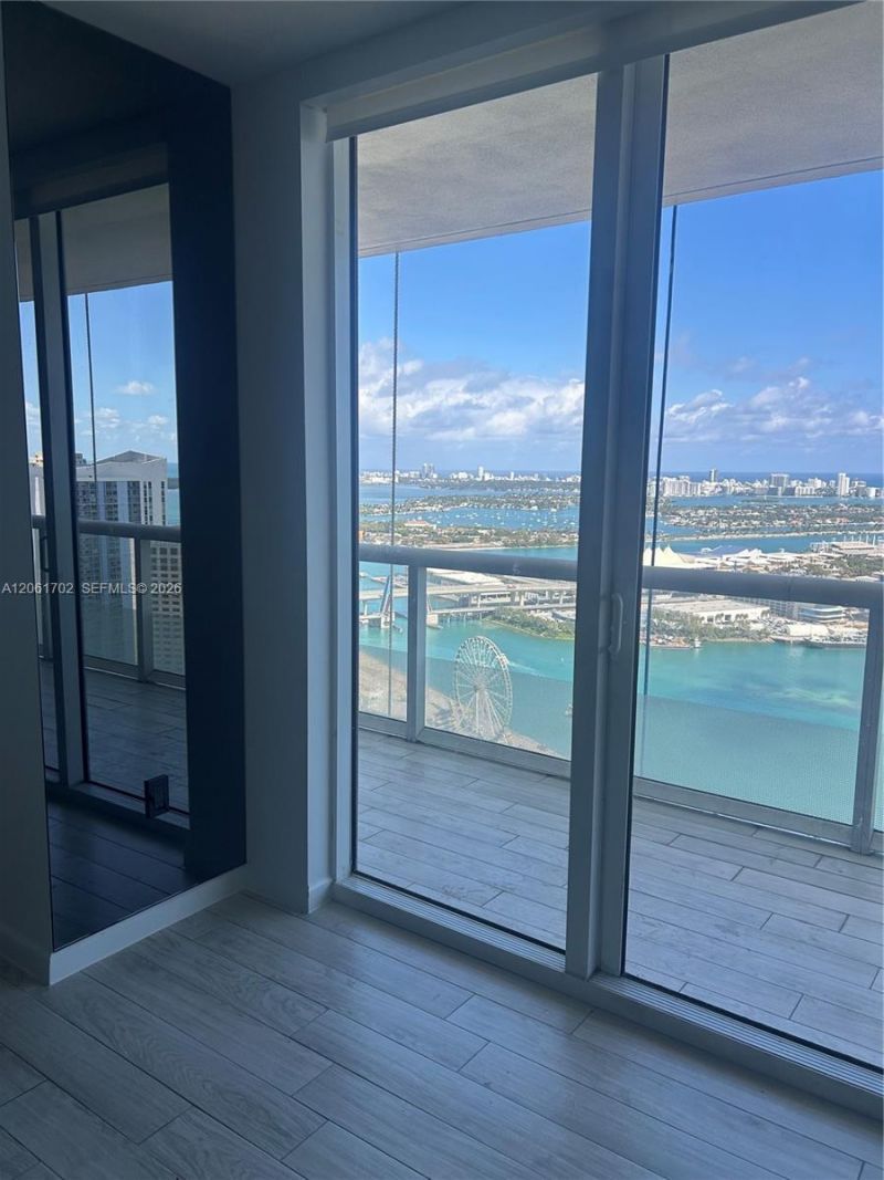 50 Biscayne Blvd , Unit 4706, Miami, FL 33132 Photo