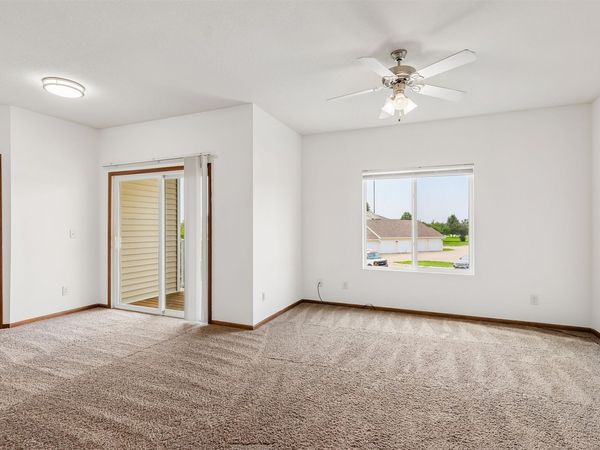 1825 SW White Birch Circle , Unit 3, Ankeny, IA 50023