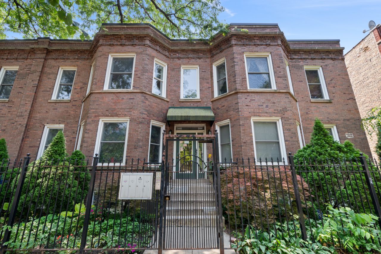 2442 N Linden Place, Unit 2, Chicago, IL 60647 Main Photo