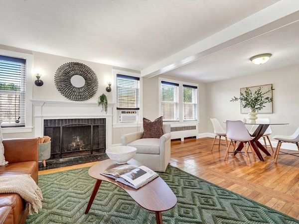 2 Carlisle Rd, Unit 2, Bedford, MA 01730