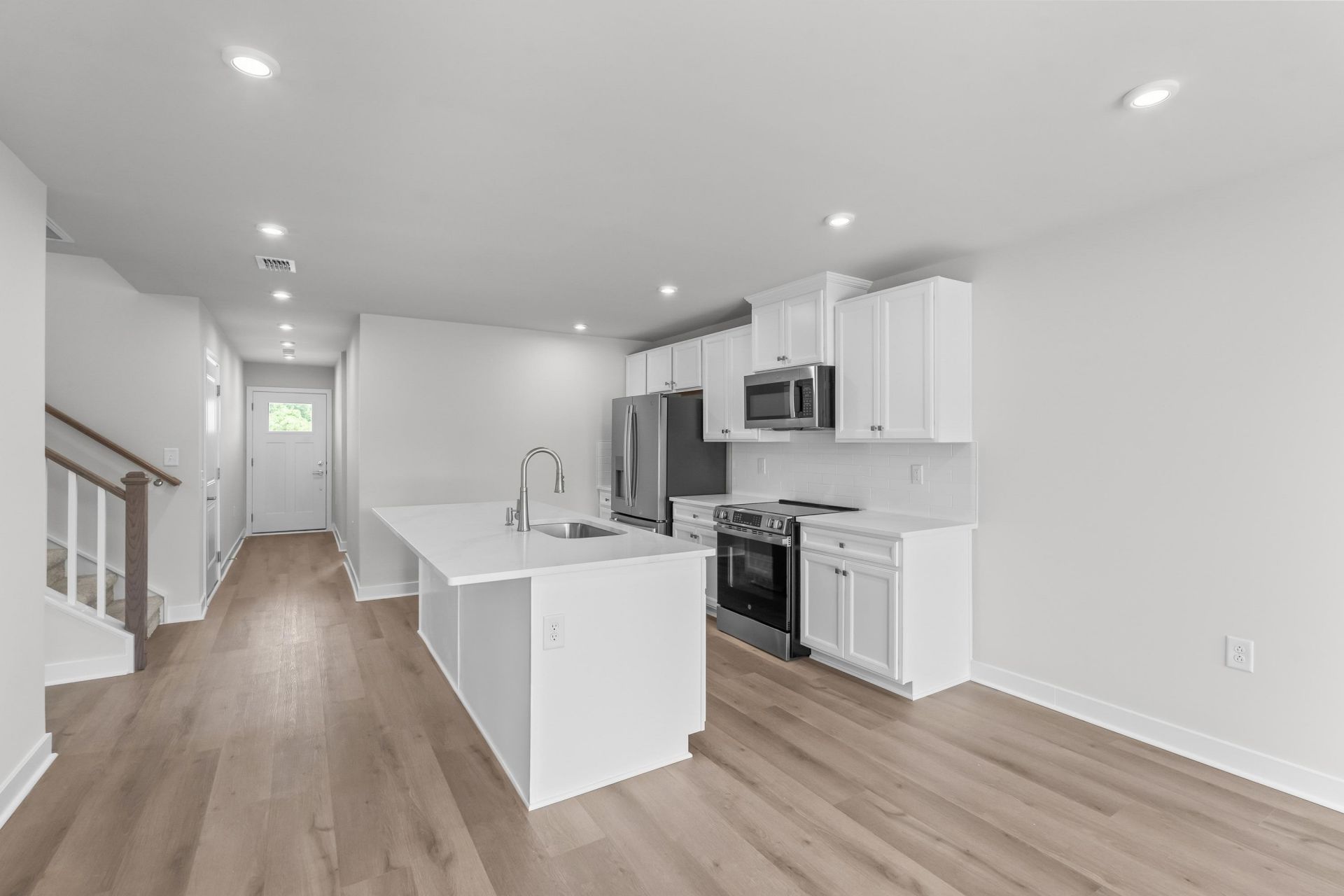 882 Alaska Dr Photo 17