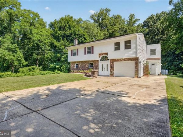 98A DUNNS MILL ROAD, BORDENTOWN, NJ 08505